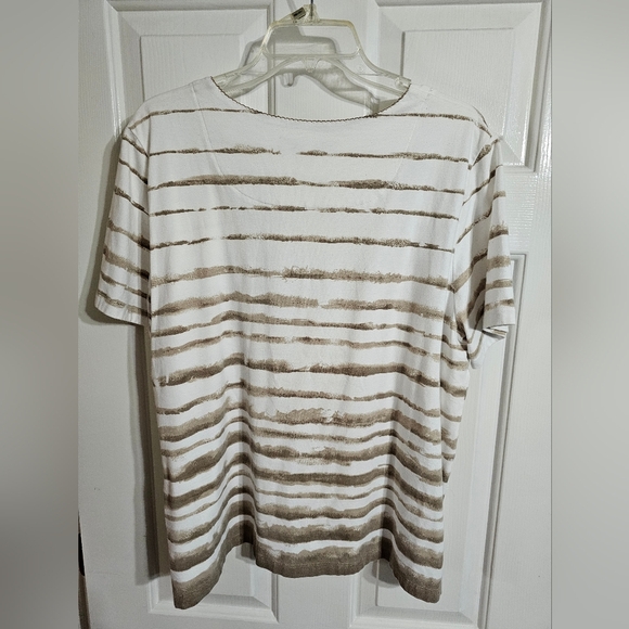 Samantha Grey Striped Embellished Giraffe Blouse Top Size L Neutral Resort Prep - Picture 3 of 8